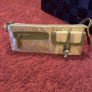 Multi Compartments Clutch